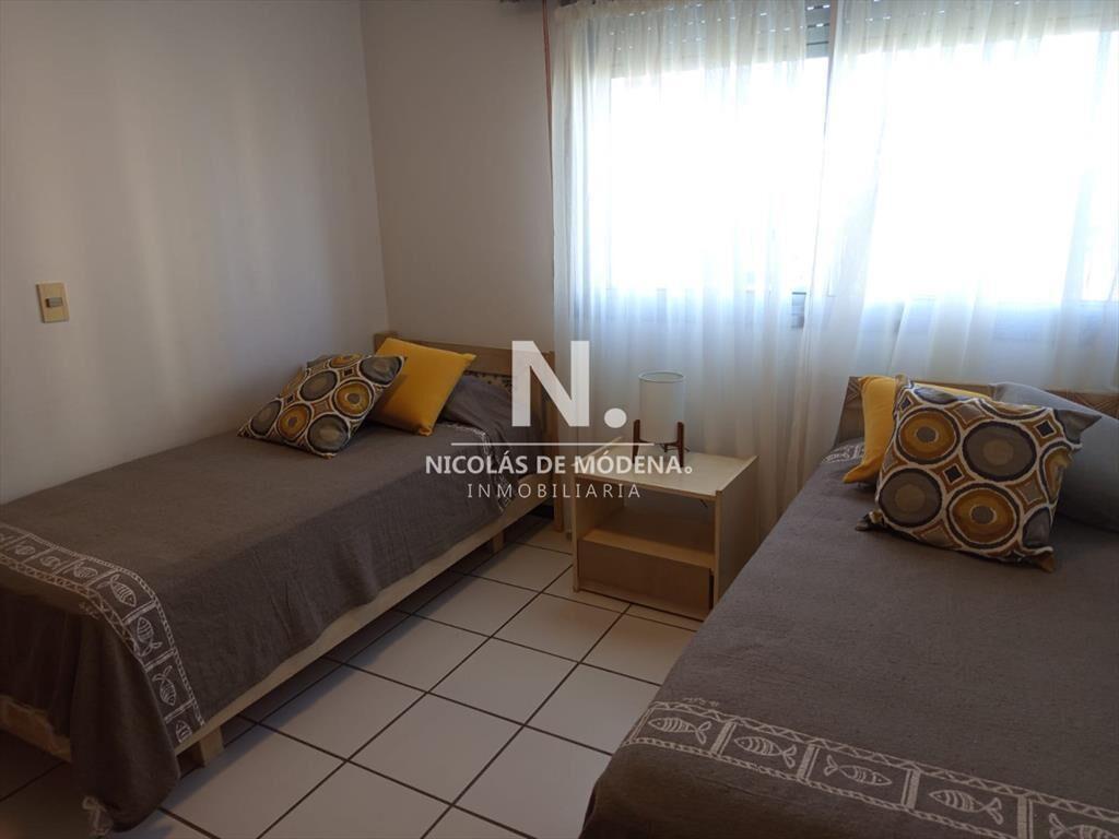 Vende apartamento en de 3 dormitorios Punta del a