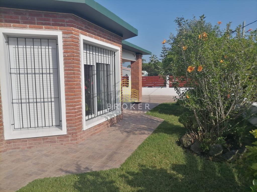 Venta casa 3 dormitorios Punta del Este Pinares