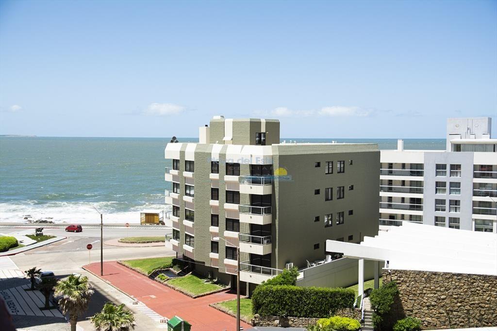Venta de Apartamento 3 dormitorios , Punta del