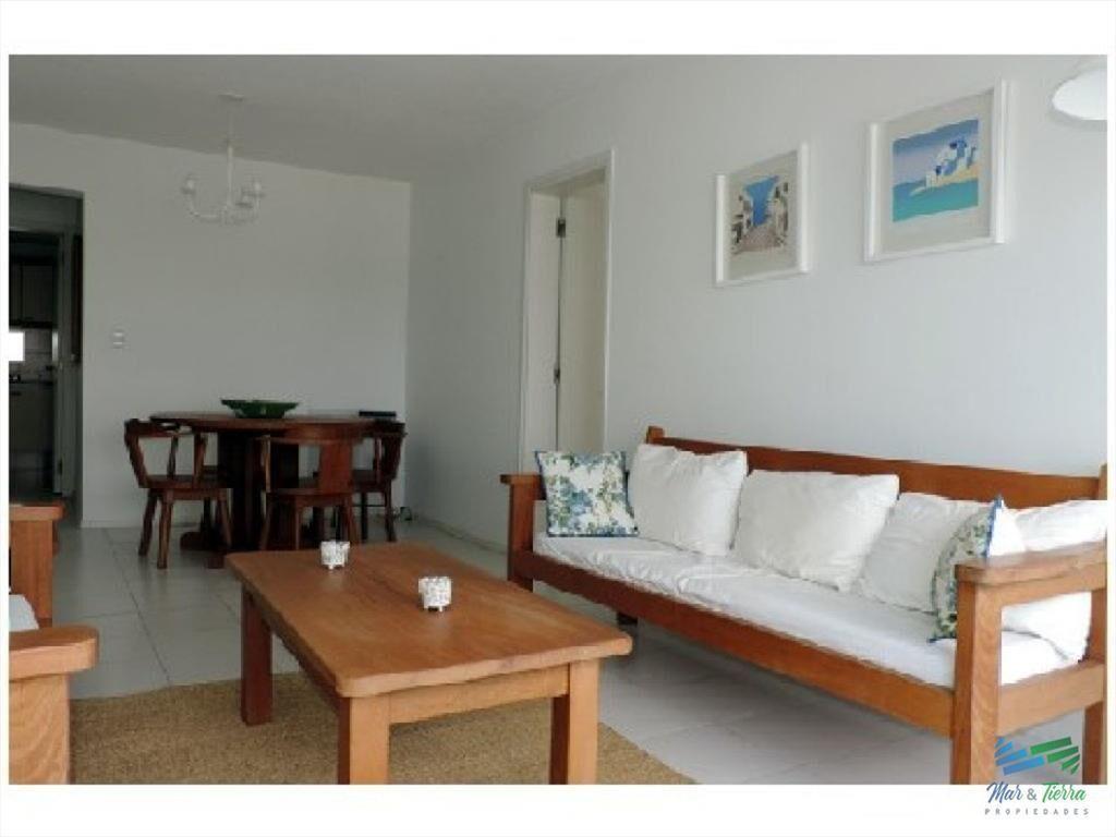Apartamento en Brava, 2 dormitorios *