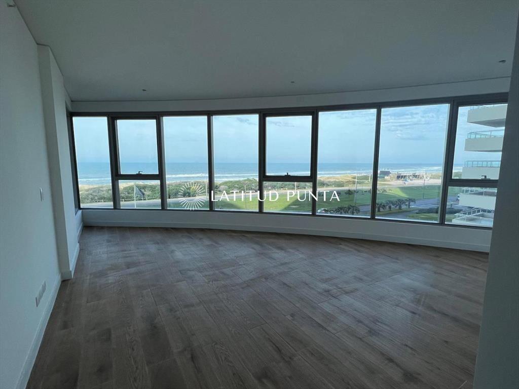 Apartamento en Punta del Este, Brava
