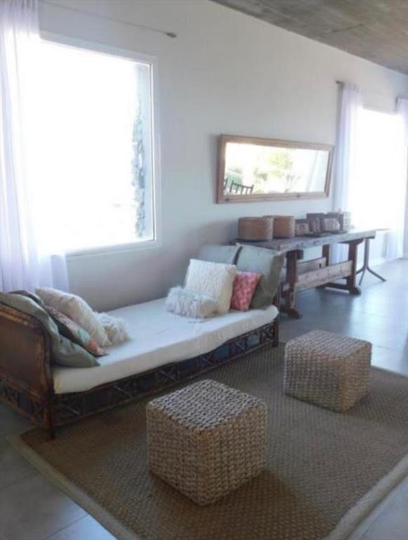 CASA EN VENTA DE 3 DORMITORIOS EN LA BARRA