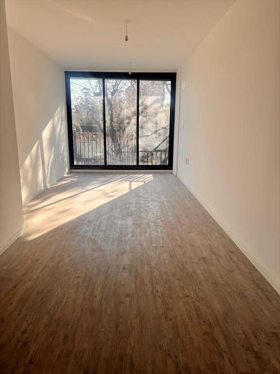 Apartamento de 1 dormitorio al frente a pasos del Shopping
