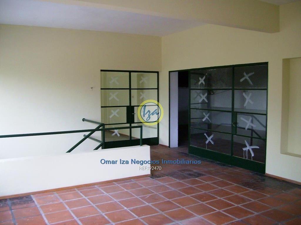 Venta local industrial deposito galpon Jacinto Vera, venta