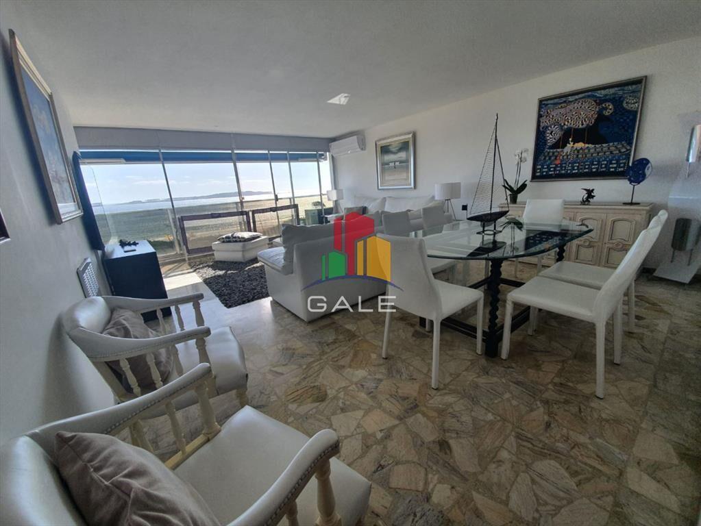 Departamento en venta, 3 dormitorios. Torre