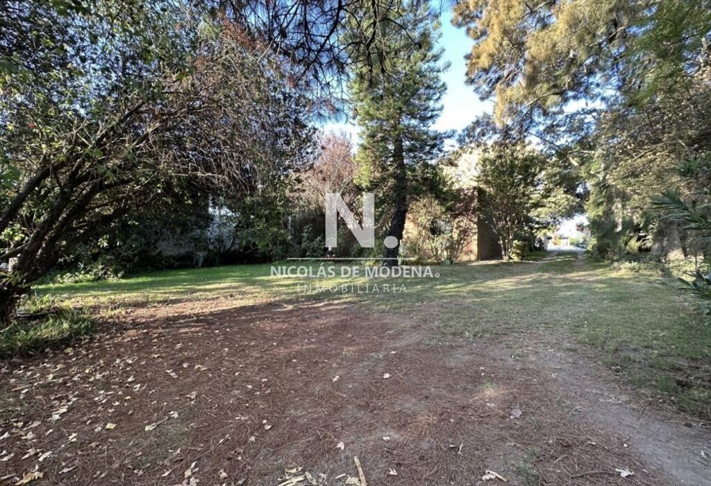 Venta de Lote con casa, ZONA COMERCIAL, en