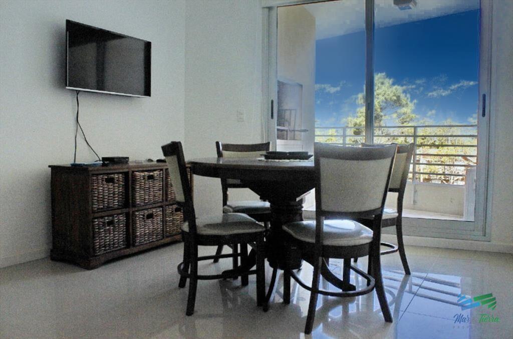 En venta apartamento 2 dormitorios con parrillero