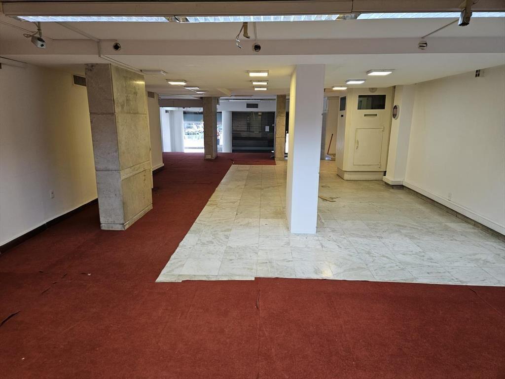 18 de julio y Paullier, 11 mts de frente, 200 m2 !!