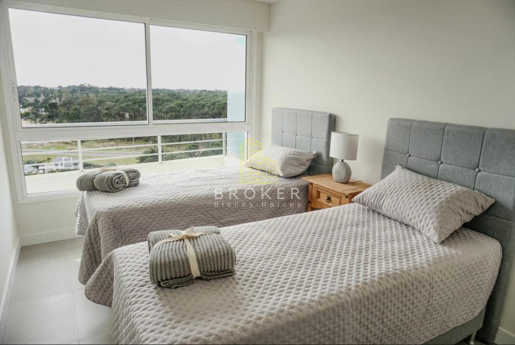 Venta apartamento 2 dormitorios Torre Greenlife Piso Alto