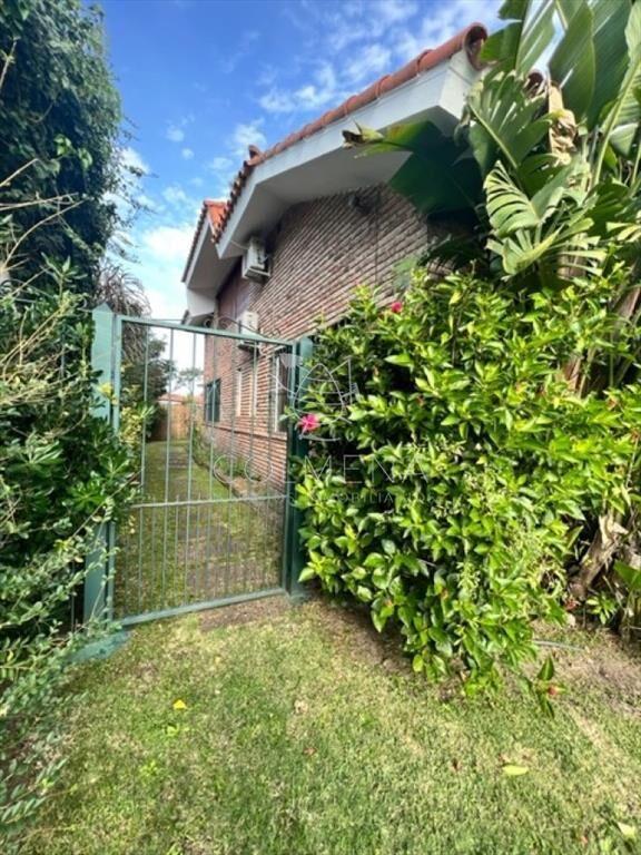 Casa en la mansaa 150 metros