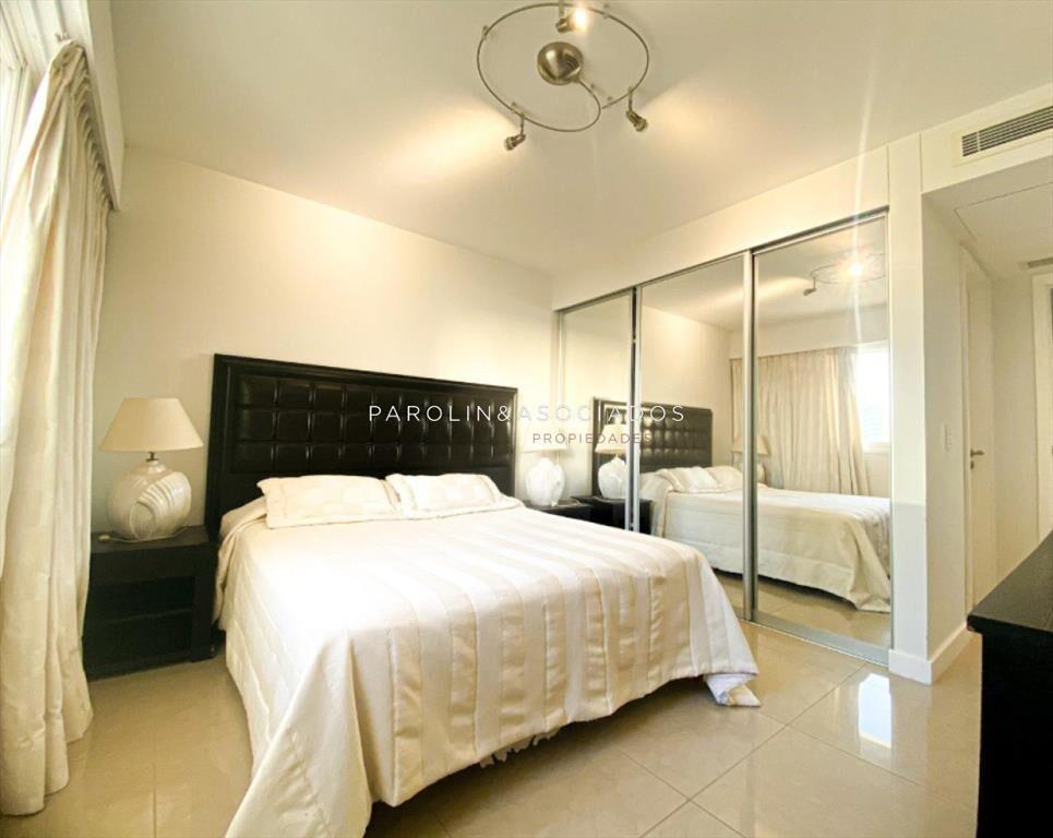 Apartamento en venta de 4 dormitorios mas de en