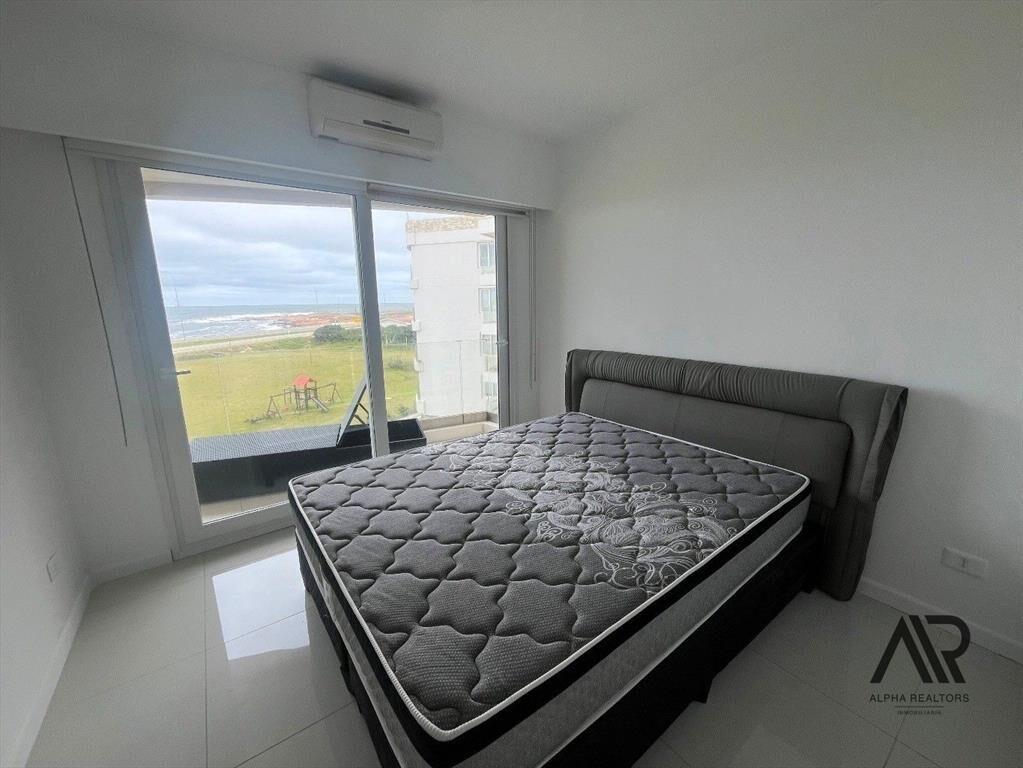 Venta De Apartamento Primera Linea Playa Mansa Parada 40