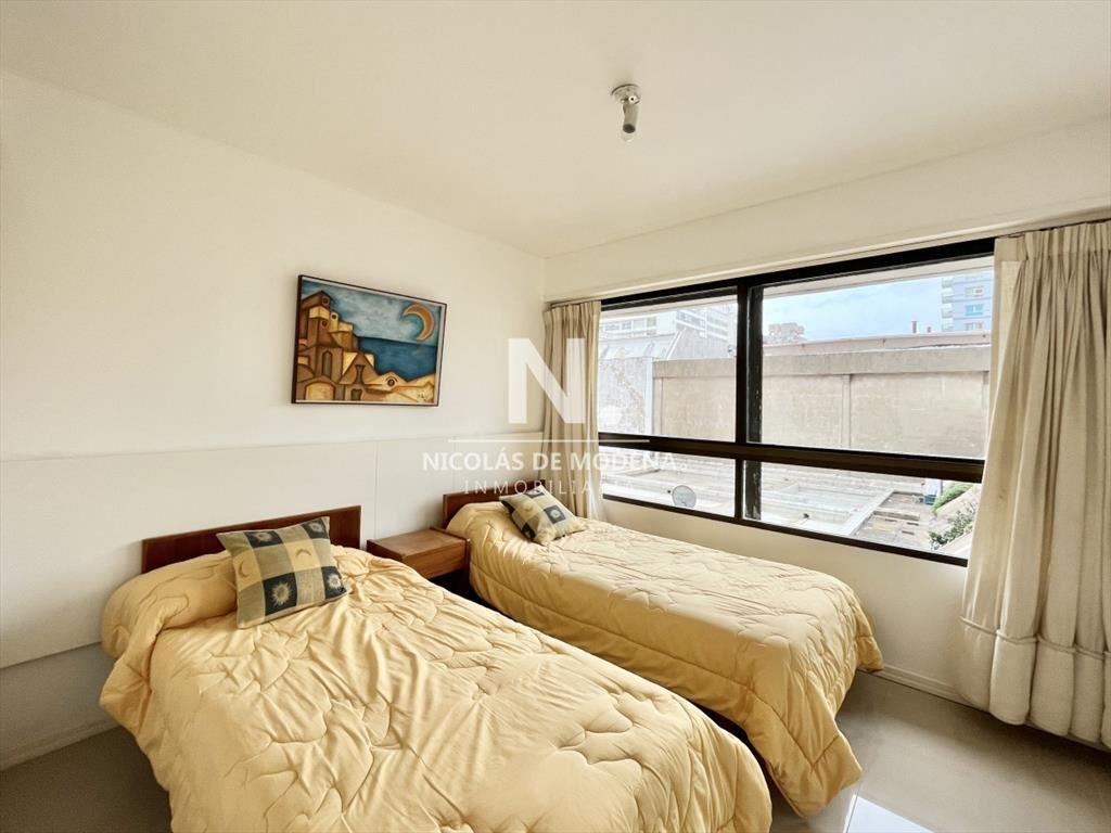 Departamento Reciclado  en Venta de 3 Dormitorios
