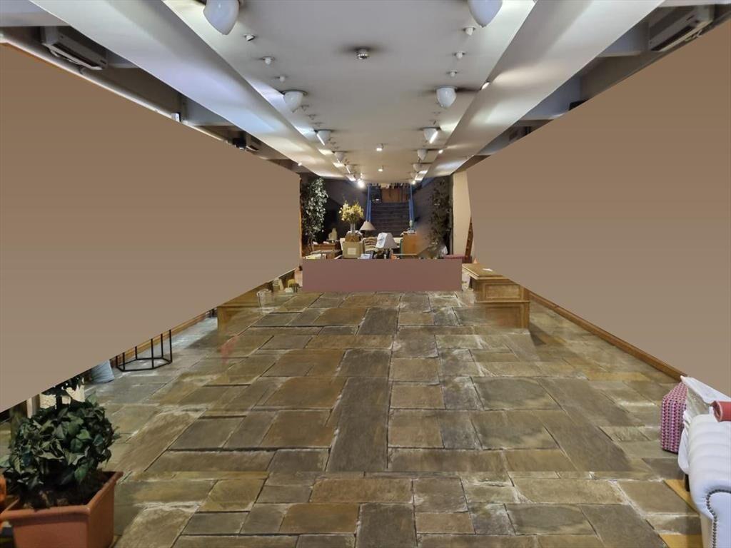 Local -Local, próximo 18 ,centro, 603 m2 edificados, 8 mts