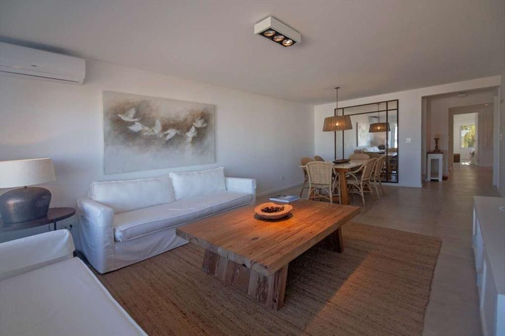 Alquiler 3 suites Pent house, mucama y piscina