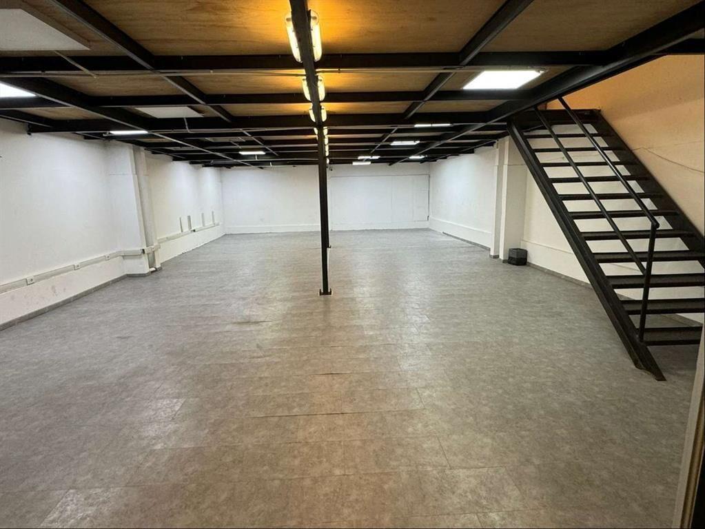 LOCAL COMERCIAL CON 520 MTS CUADRADOS EN 2 NIVELES Alquiler