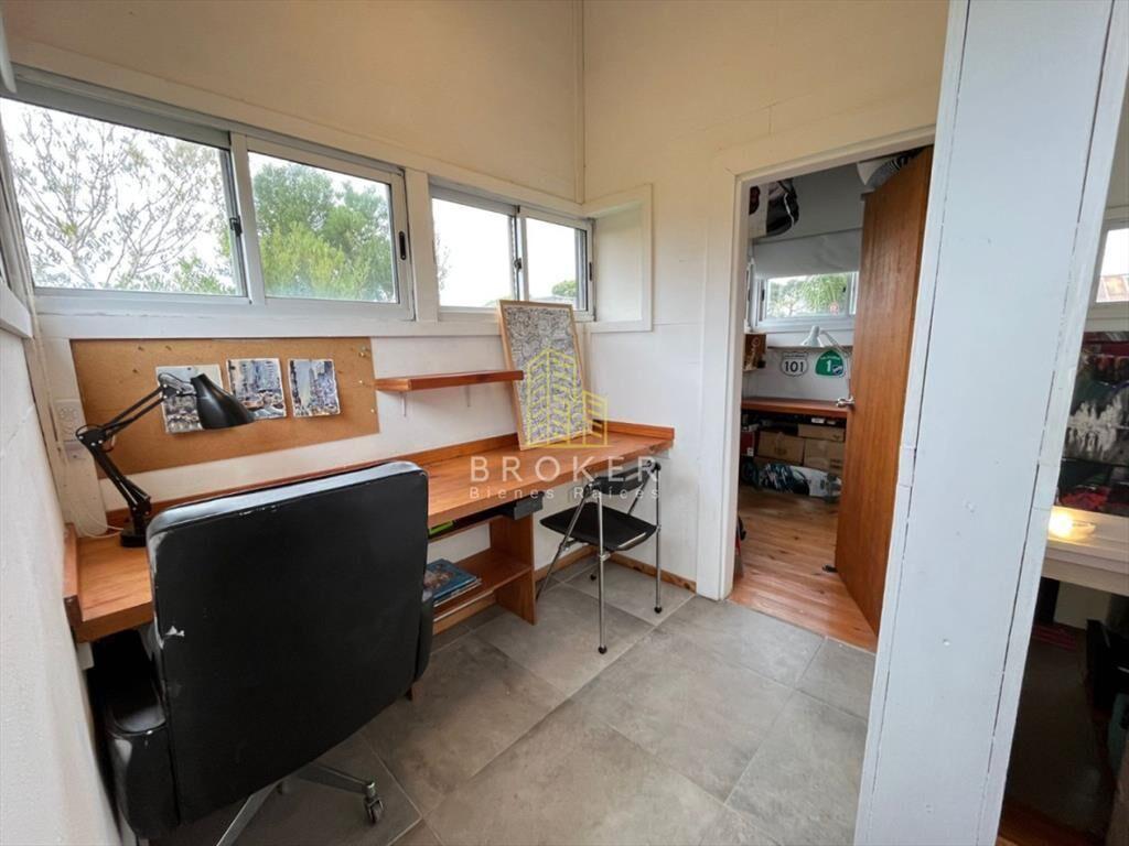 Venta de muy linda casa en manantiales de 2 +