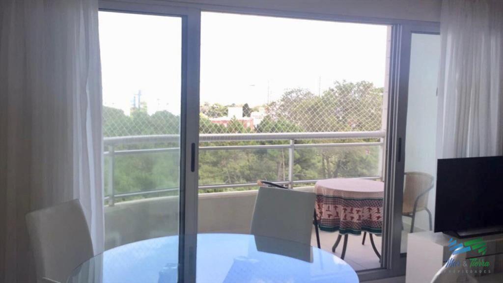 Vendo apartamento en Punta del Este, a pocas de