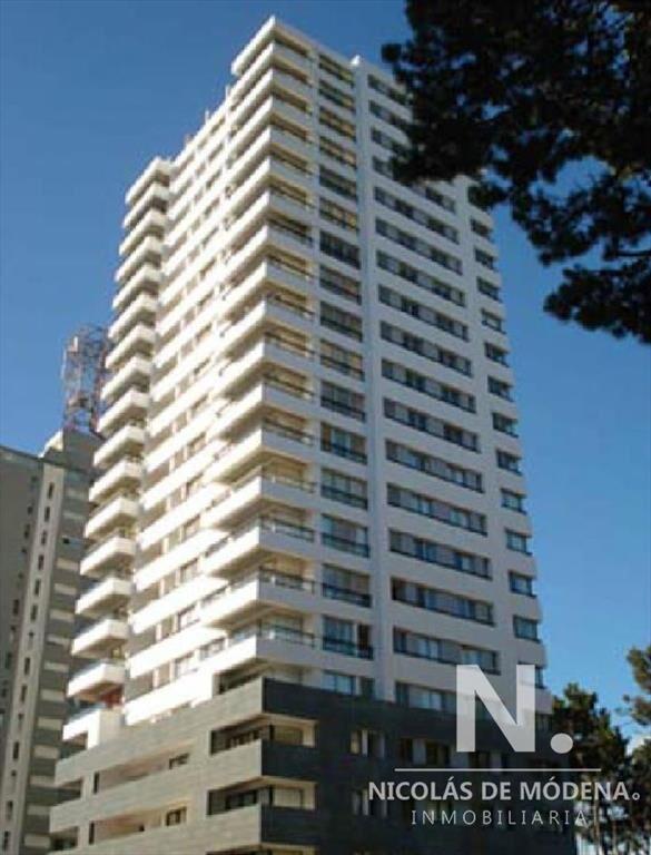 Excelente vista con todos los amenities sobre Roosevelt