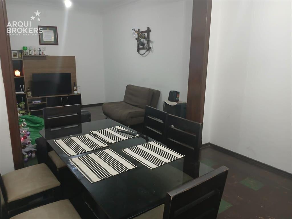 Apartamento de tres dormitorios en venta con renta en Tres