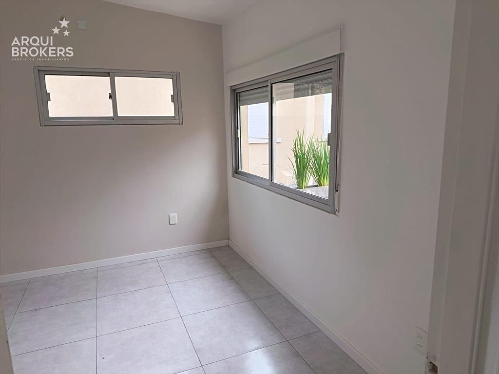 Apartamento de dos dormitorios en venta en Carrasco Norte -