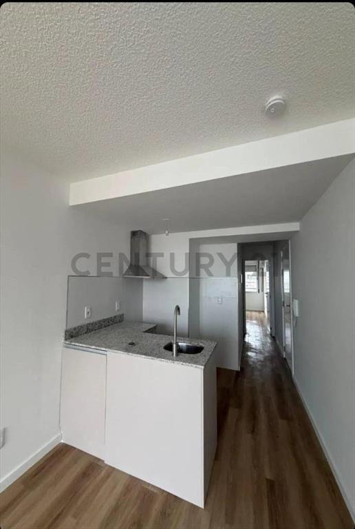 ALQUIER APTO 1 DOR CON GARAGE,CENTRO A ESTRENAR AL FRENTE...