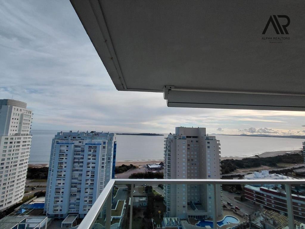 Apartamento en venta c/ cochera en Playa Mansa