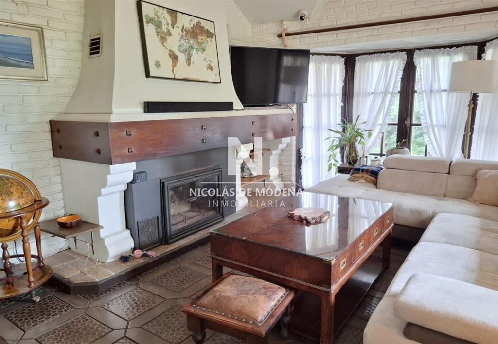 CASA EN VENTA 4 DORMITORIOS, PLAYA BRAVA PARADA 7