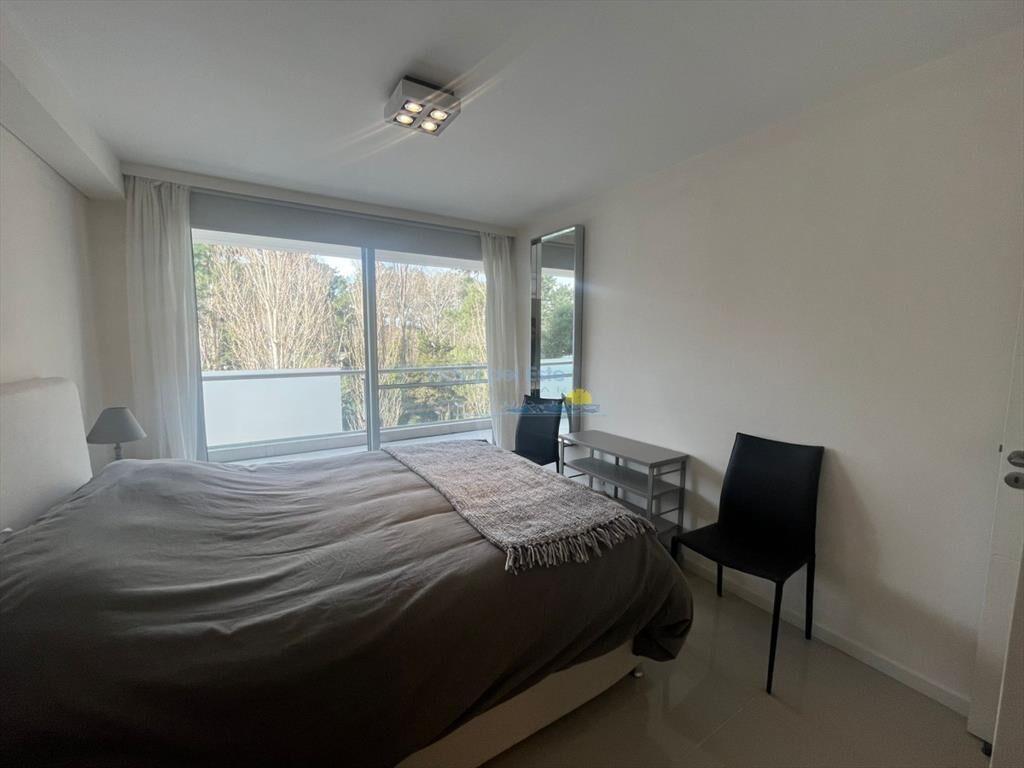 Apartamento en Alquiler  de 2 dormitorios en Be ,
