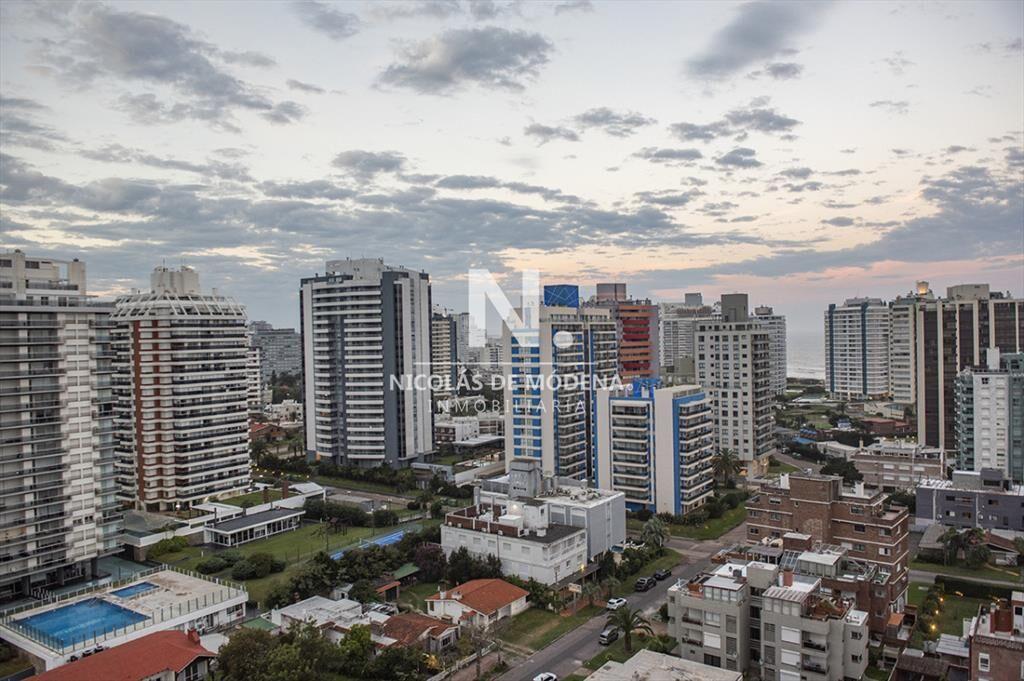Apartamento de 2 dormitorios en venta, Torre con