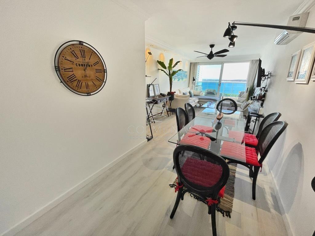 Hermoso apartamento con vista al mar en Playa