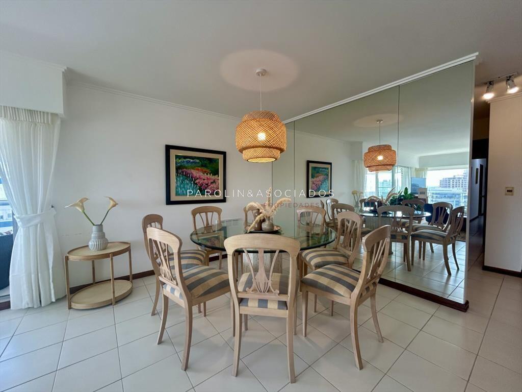Apartamento en venta de 3 dormitorios en Punta