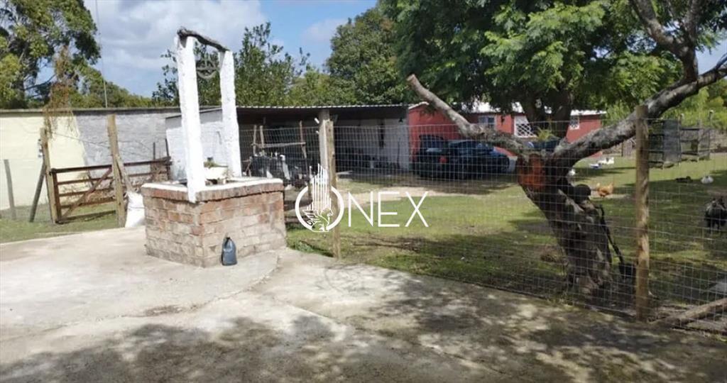 Se vende 2 casas en Pajas Blancas, Montevideo.