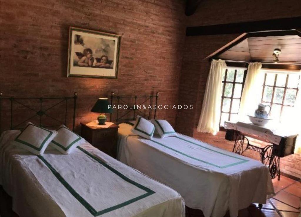 Casa de 3 dormitorios en venta en La Barra, Punta