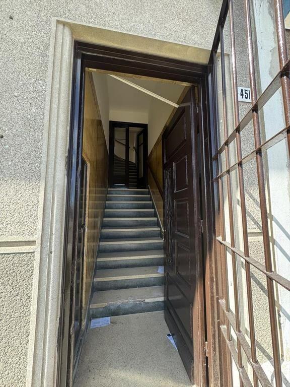 Alquiler Casa de altos 2 dormitorios con balcón a Gral. Flo