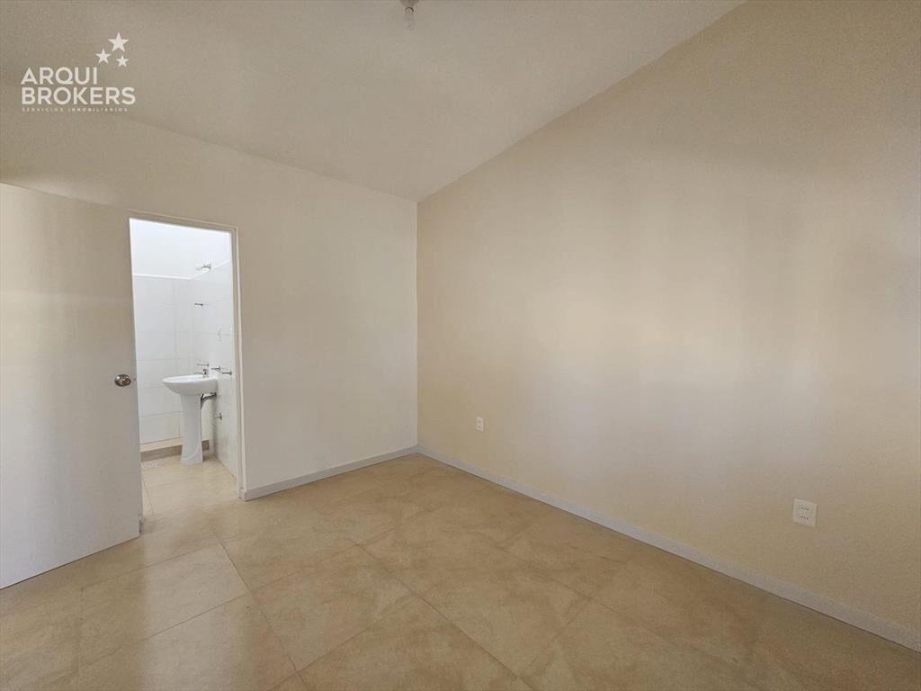 Apartamento de un dormitorio en venta con renta en Carrasco