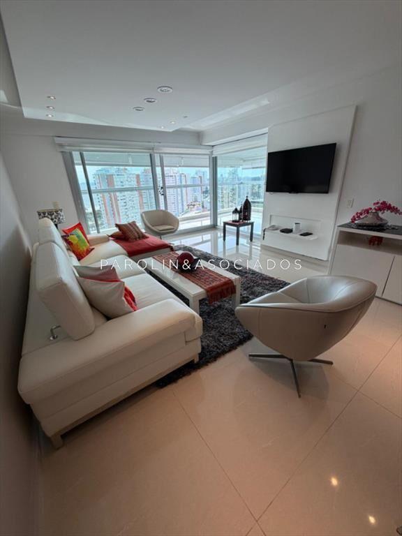 Departamento esquinero en Miami Boulevard de 3 en