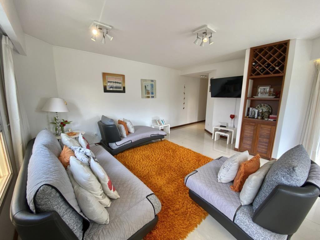 Apartamento en Roosevelt, 2 dormitorios en alquiler anual