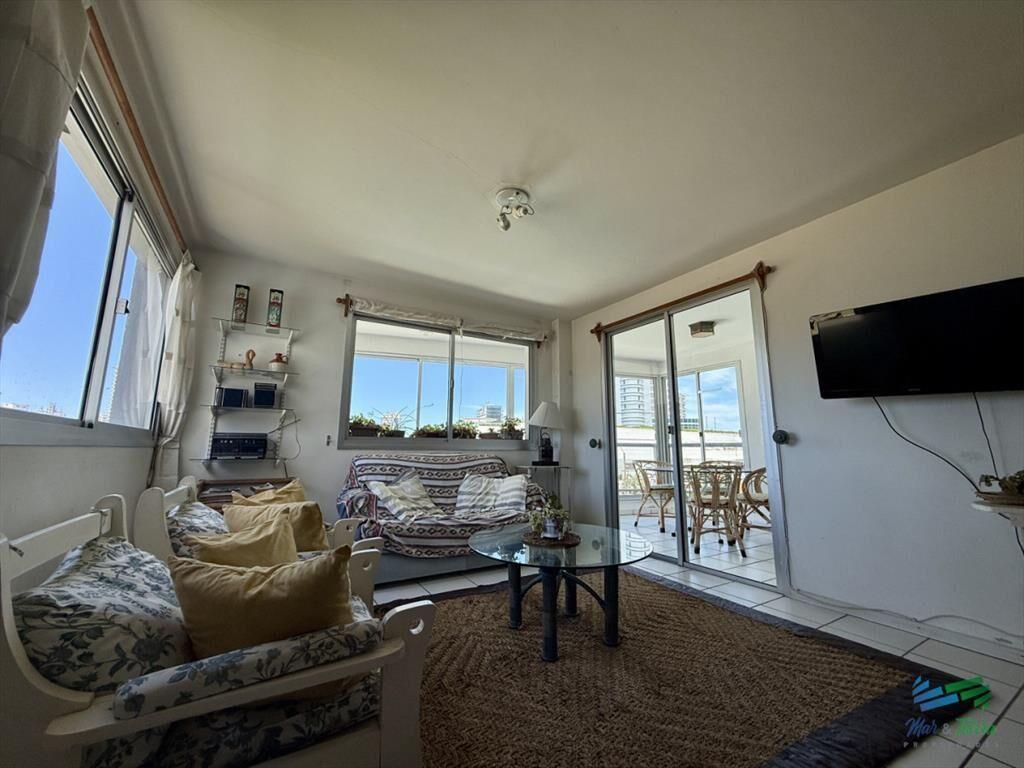 En venta apartamento 3 dormitorios en playa cerca