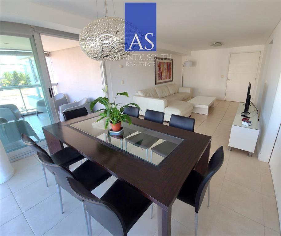 Apartamento de 3 dormitorios 2 baños cochera en