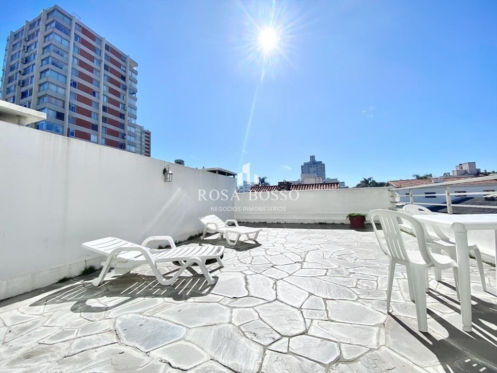 Apartamento, Alquiler, 2 dormitorios, Península, Punta del