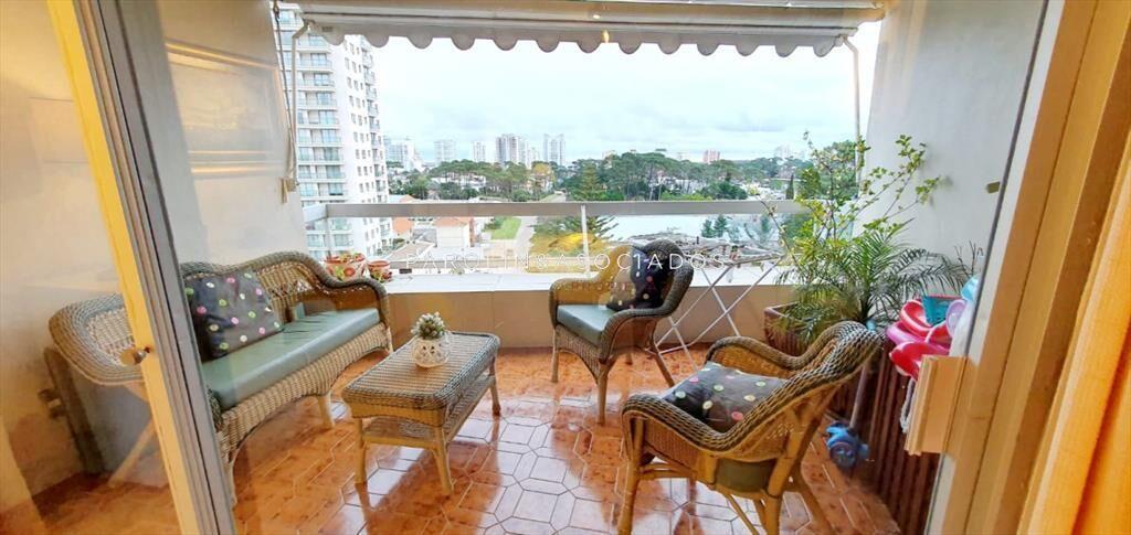 Hermoso apartamento en venta con agradable vista en Punta d