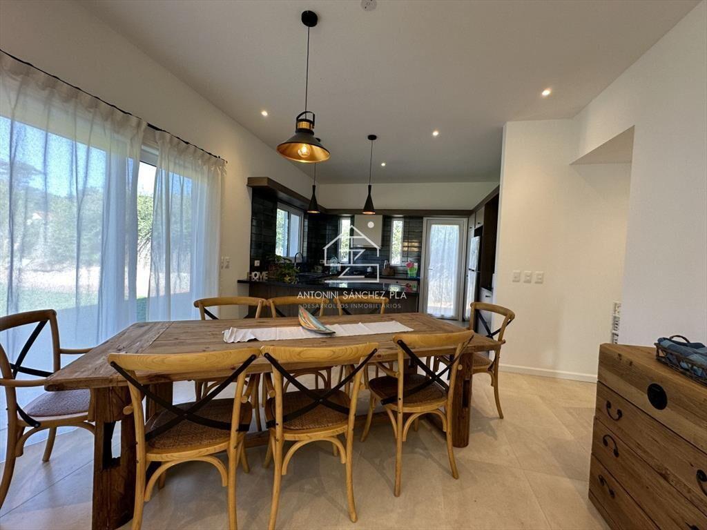 Venta casa en zona Chihuahua, Punta Ballena
