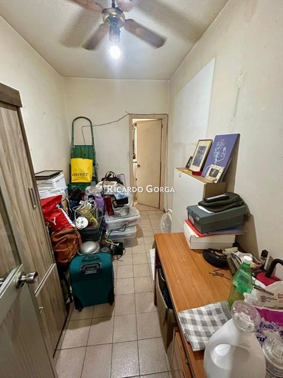 Apartamento en venta de 3 dormitorios y servicio - garaj...
