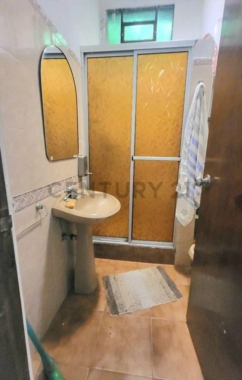 Casa a 2 de Spencer y Veracierto/3Dorm/750 m2 terreno arb...