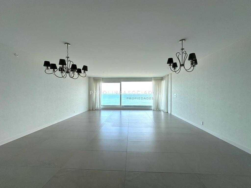 Apartamento en venta de 3 dormitorios en Le Parc