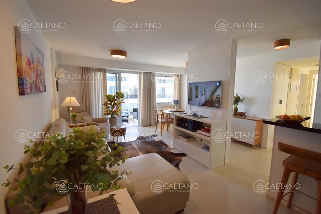 Venta apartamento 2 dormitorios y medio. Aidy del