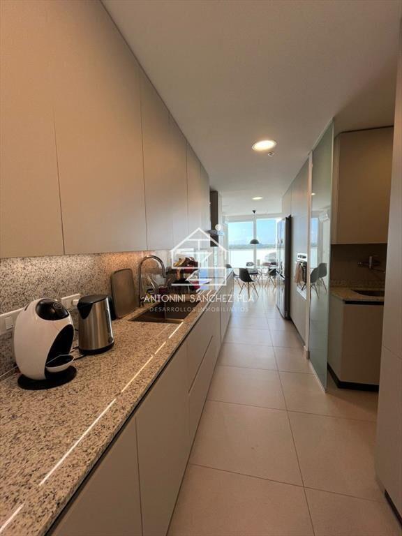 LUJOSO APARTAMENTO PLAYA BRAVA PUNTA DEL ESTE 4 SUITES
