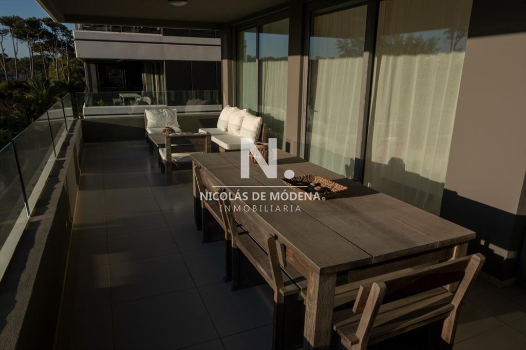 Apartamento en alquiler, 3 dormitorios, Playa Brava, Punta