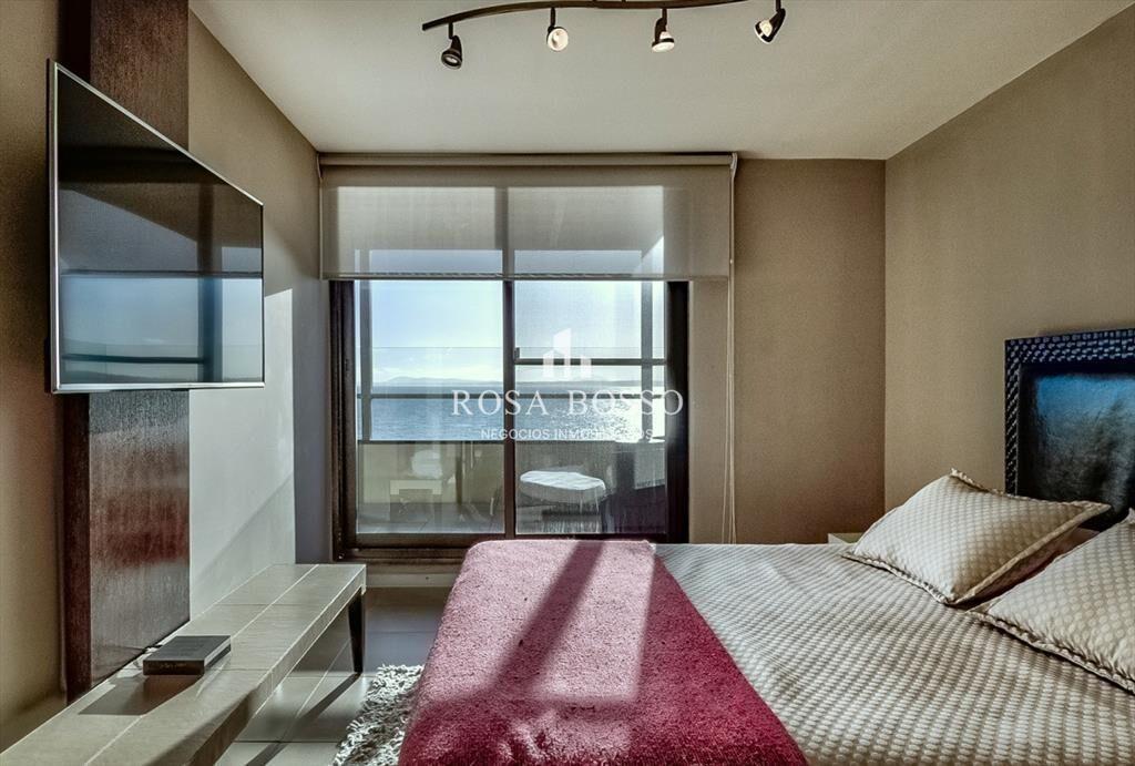 Venta apartamento de 2 dormitorios en primera linea de Punt